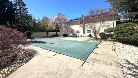 16 Canterbury Road East Brunswick NJ 08816
