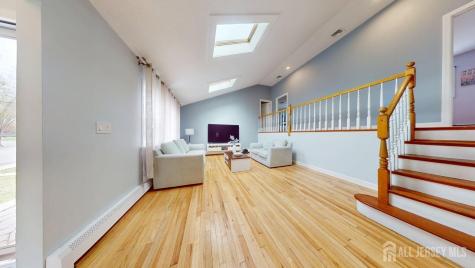 16 Canterbury Road East Brunswick NJ 08816