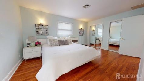 16 Canterbury Road East Brunswick NJ 08816