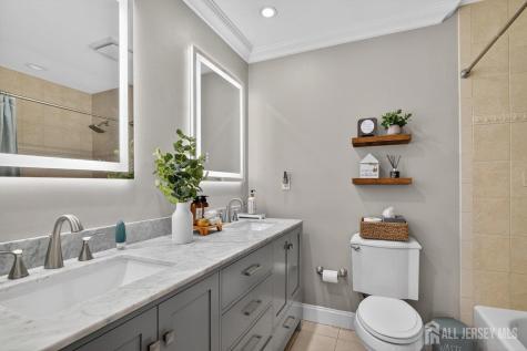 16 Evergreen Terrace Monroe NJ 08831