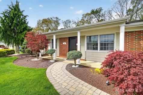 16 Evergreen Terrace Monroe NJ 08831