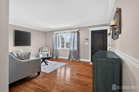 16 Evergreen Terrace Monroe NJ 08831