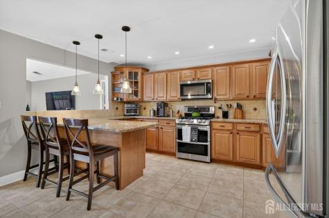 16 Evergreen Terrace Monroe NJ 08831