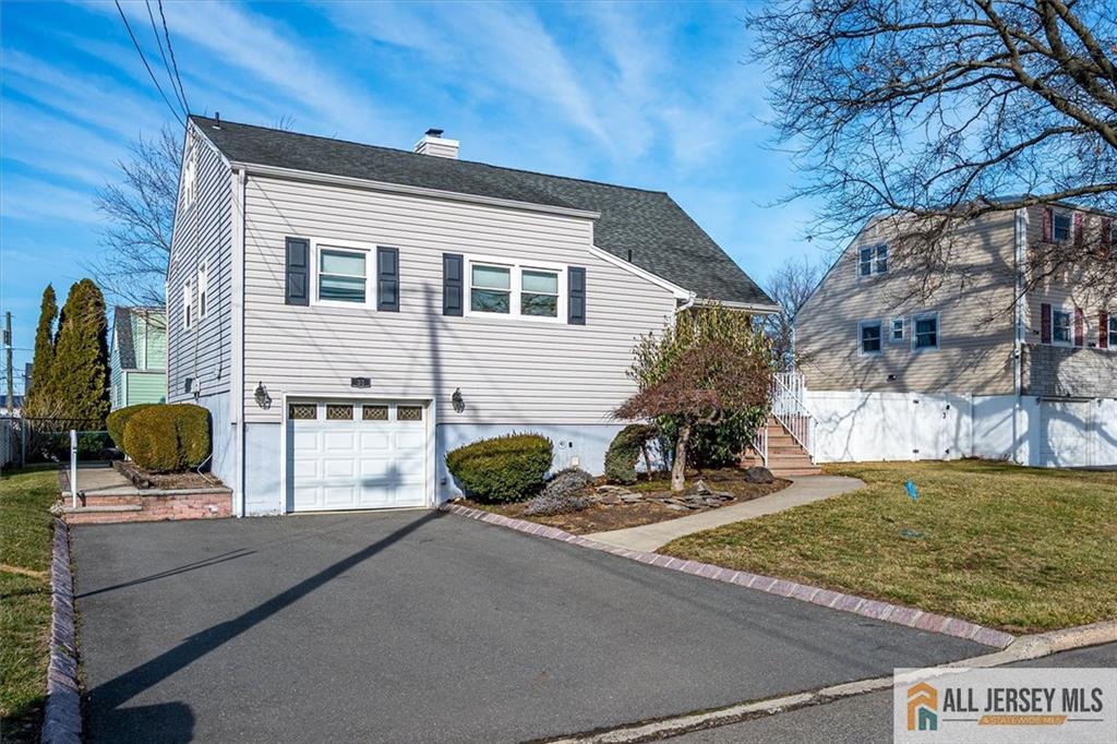 31 Marie Road Fords NJ 08863