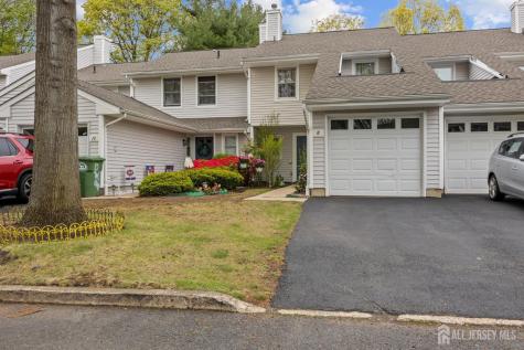 8 Tall Oaks Court Parlin NJ 08859
