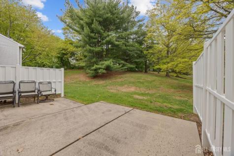 8 Tall Oaks Court Parlin NJ 08859