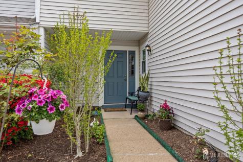 8 Tall Oaks Court Parlin NJ 08859