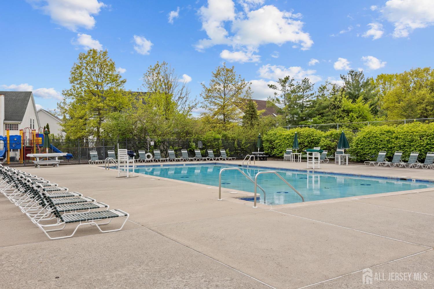 8 Tall Oaks Court Parlin NJ 08859