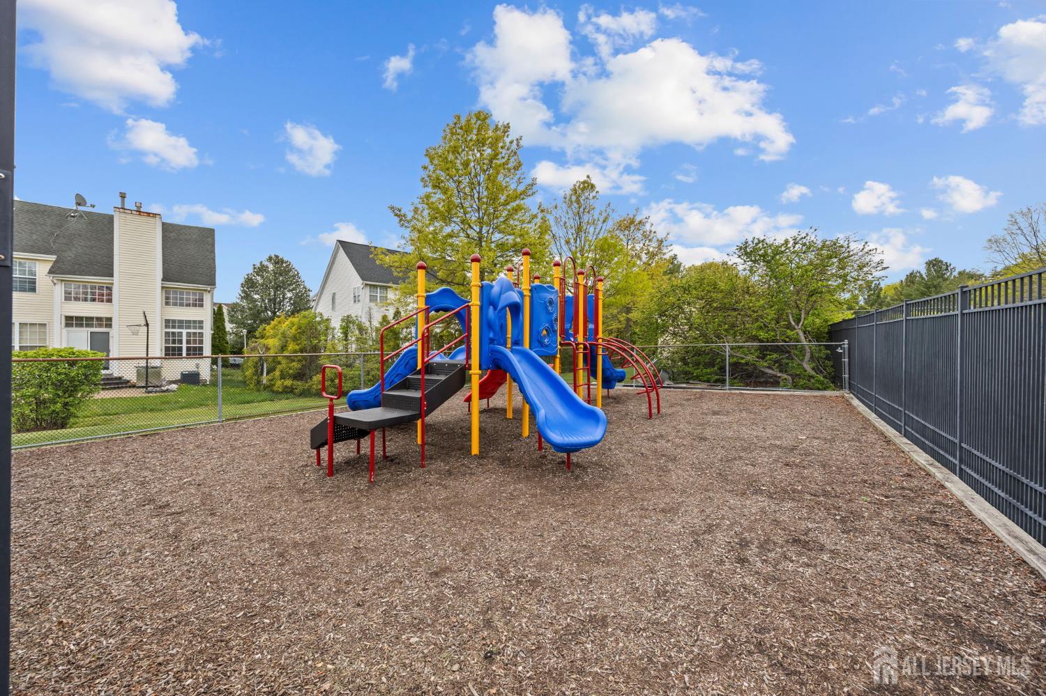 8 Tall Oaks Court Parlin NJ 08859