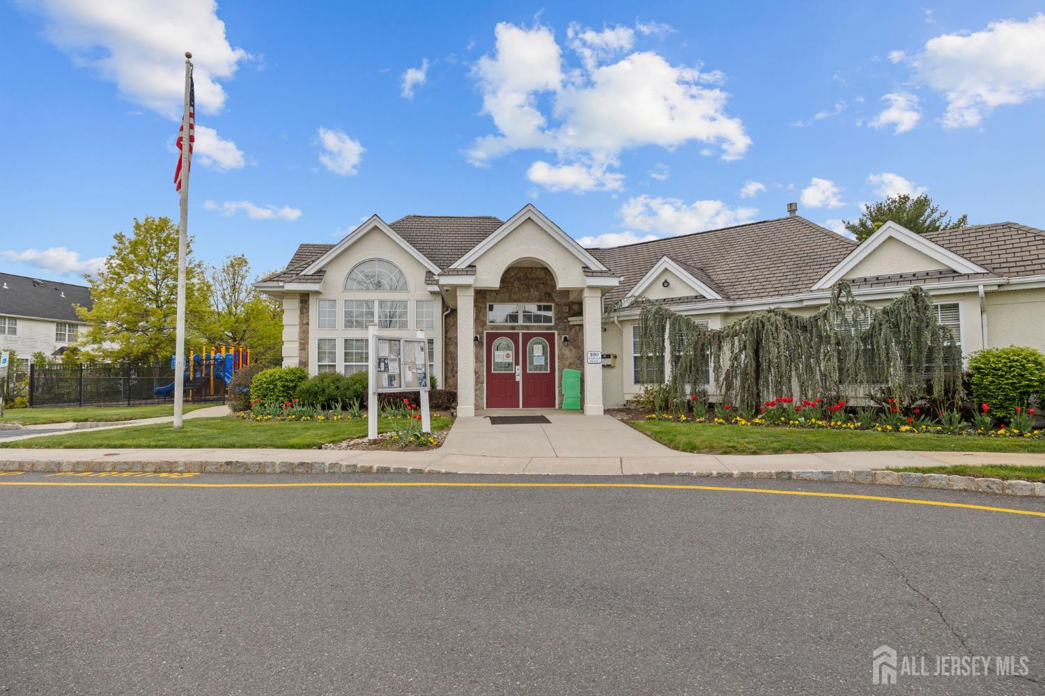 8 Tall Oaks Court Parlin NJ 08859