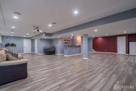 27 Potomac Avenue Monroe NJ 08831