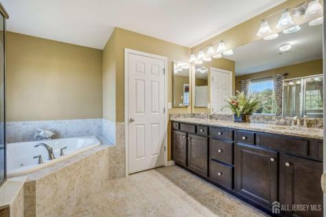 27 Potomac Avenue Monroe NJ 08831