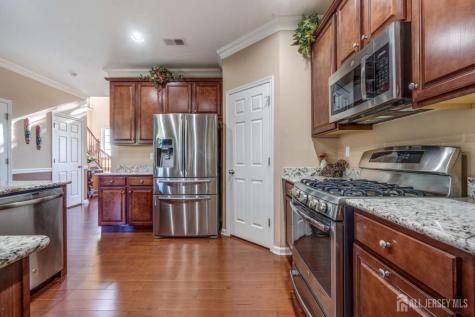 27 Potomac Avenue Monroe NJ 08831