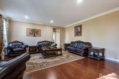 27 Potomac Avenue Monroe NJ 08831