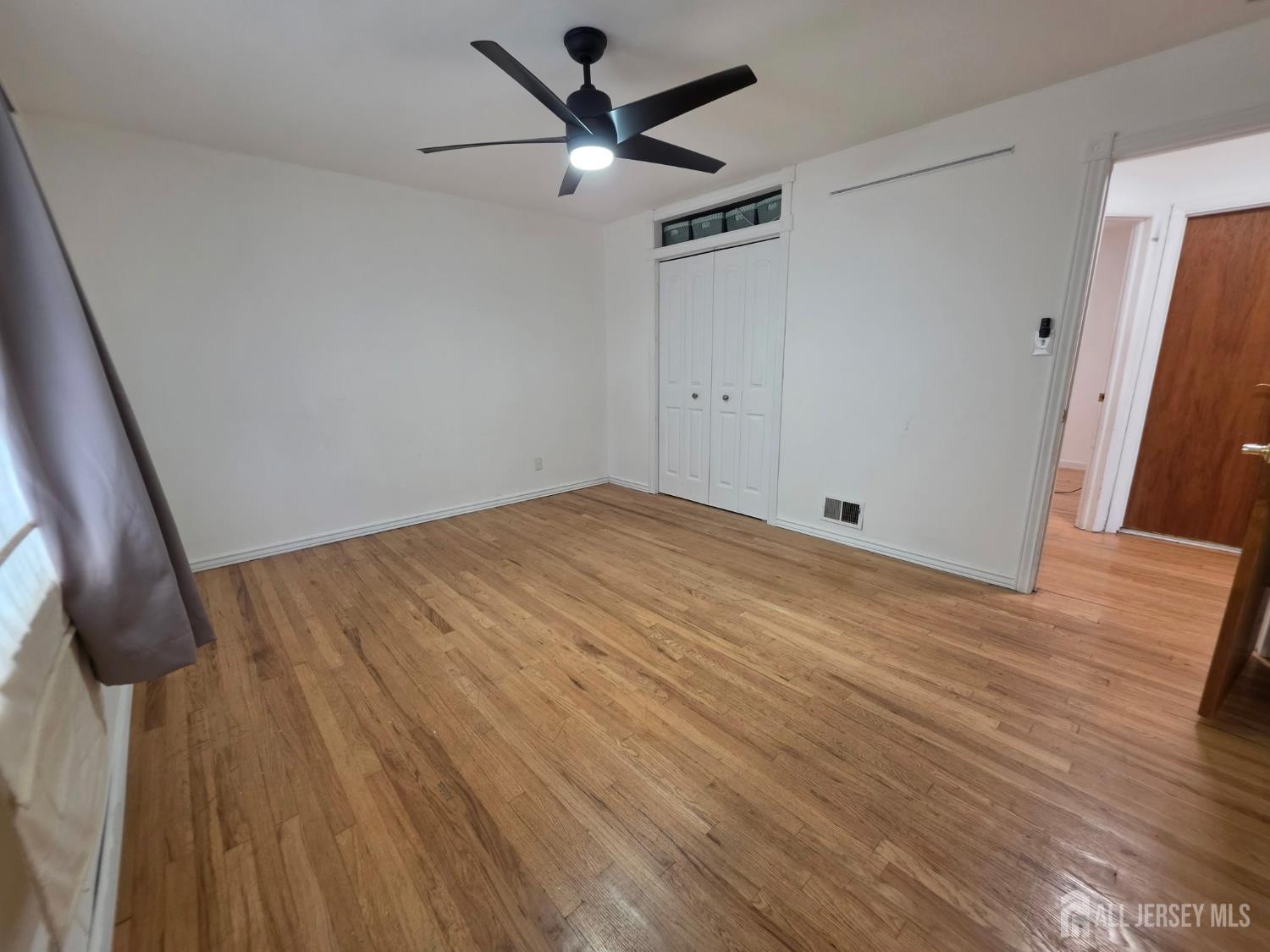 24 Louis Street Sayreville NJ 08859