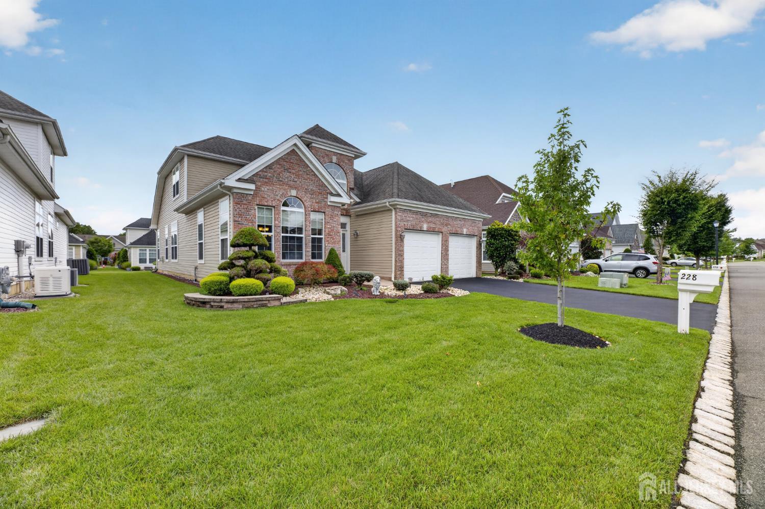 228 Diamond Spring Drive Monroe NJ 08831