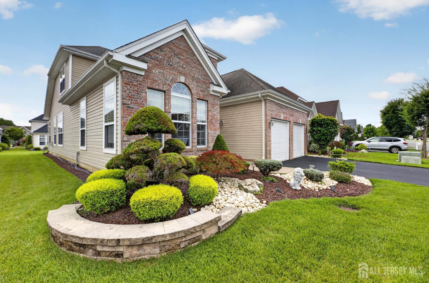 228 Diamond Spring Drive Monroe NJ 08831