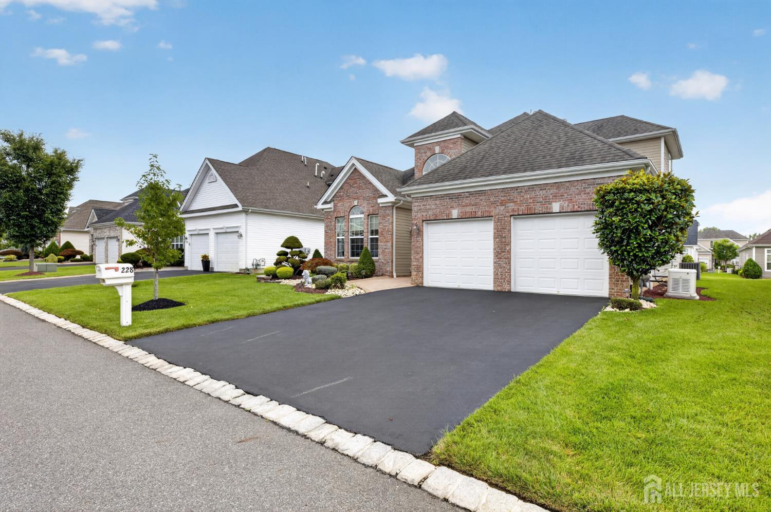 228 Diamond Spring Drive Monroe NJ 08831