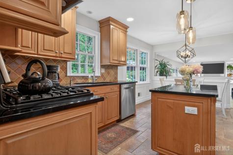 20 Apache Court East Brunswick NJ 08816