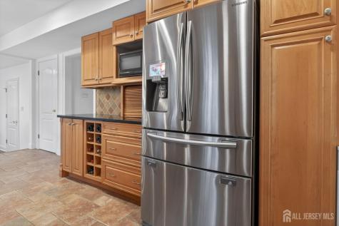 20 Apache Court East Brunswick NJ 08816