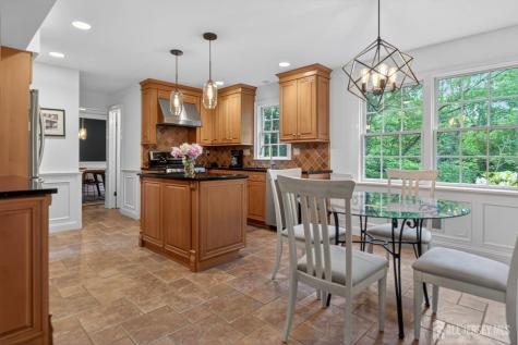20 Apache Court East Brunswick NJ 08816