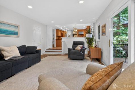 20 Apache Court East Brunswick NJ 08816