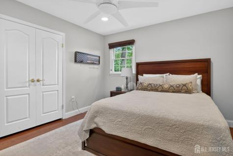 20 Apache Court East Brunswick NJ 08816