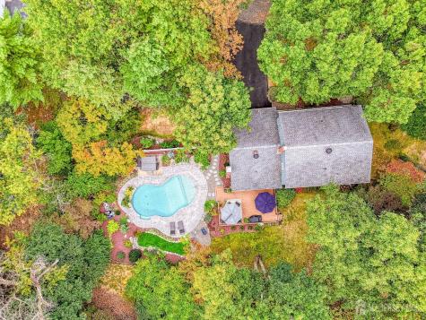 20 Apache Court East Brunswick NJ 08816