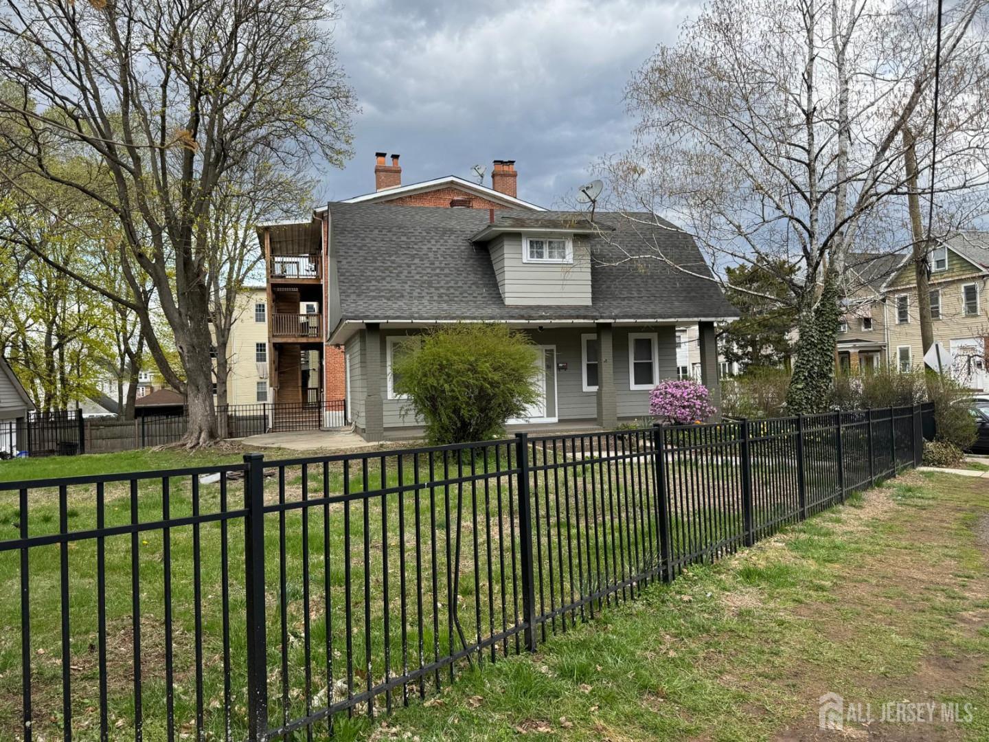 86 Harvey Street New Brunswick NJ 08901