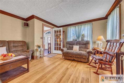 38 Simpson Avenue Edison NJ 08817