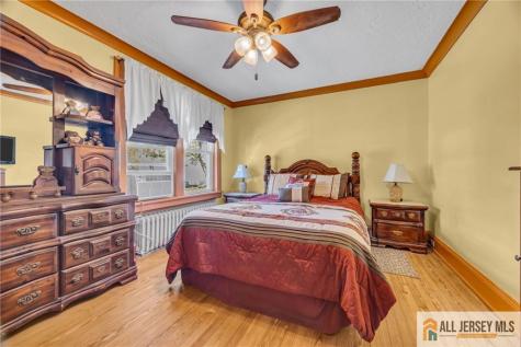 38 Simpson Avenue Edison NJ 08817