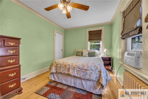 38 Simpson Avenue Edison NJ 08817
