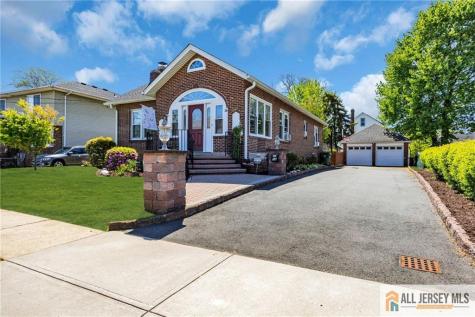 38 Simpson Avenue Edison NJ 08817