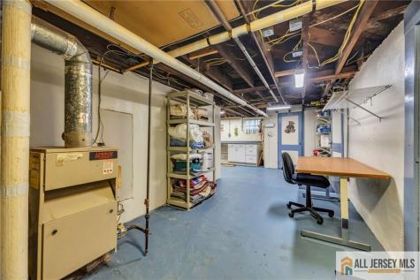 38 Simpson Avenue Edison NJ 08817