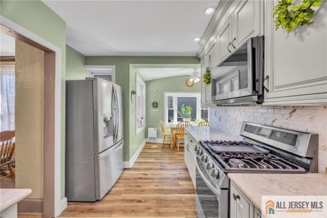 38 Simpson Avenue Edison NJ 08817