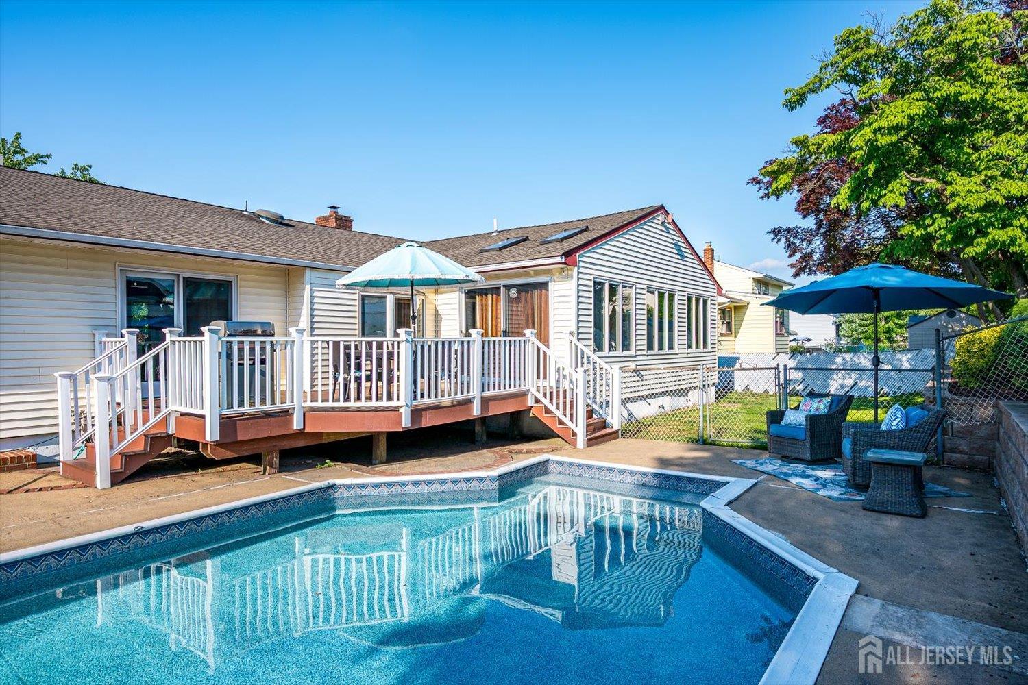 55 Kierst Street Sayreville NJ 08859