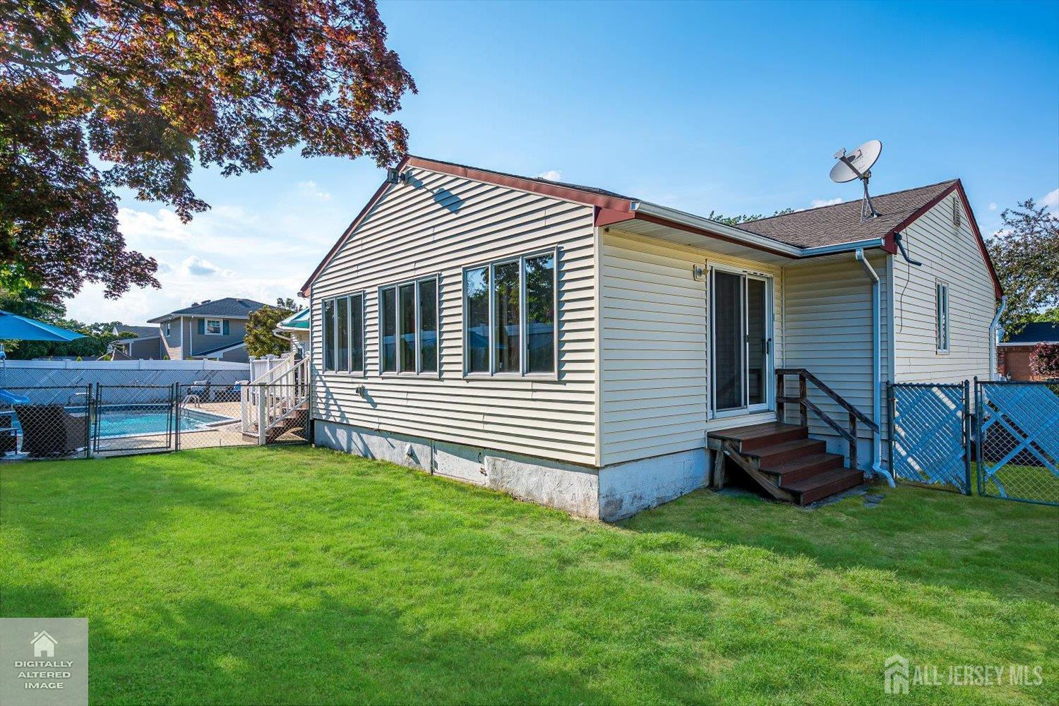 55 Kierst Street Sayreville NJ 08859