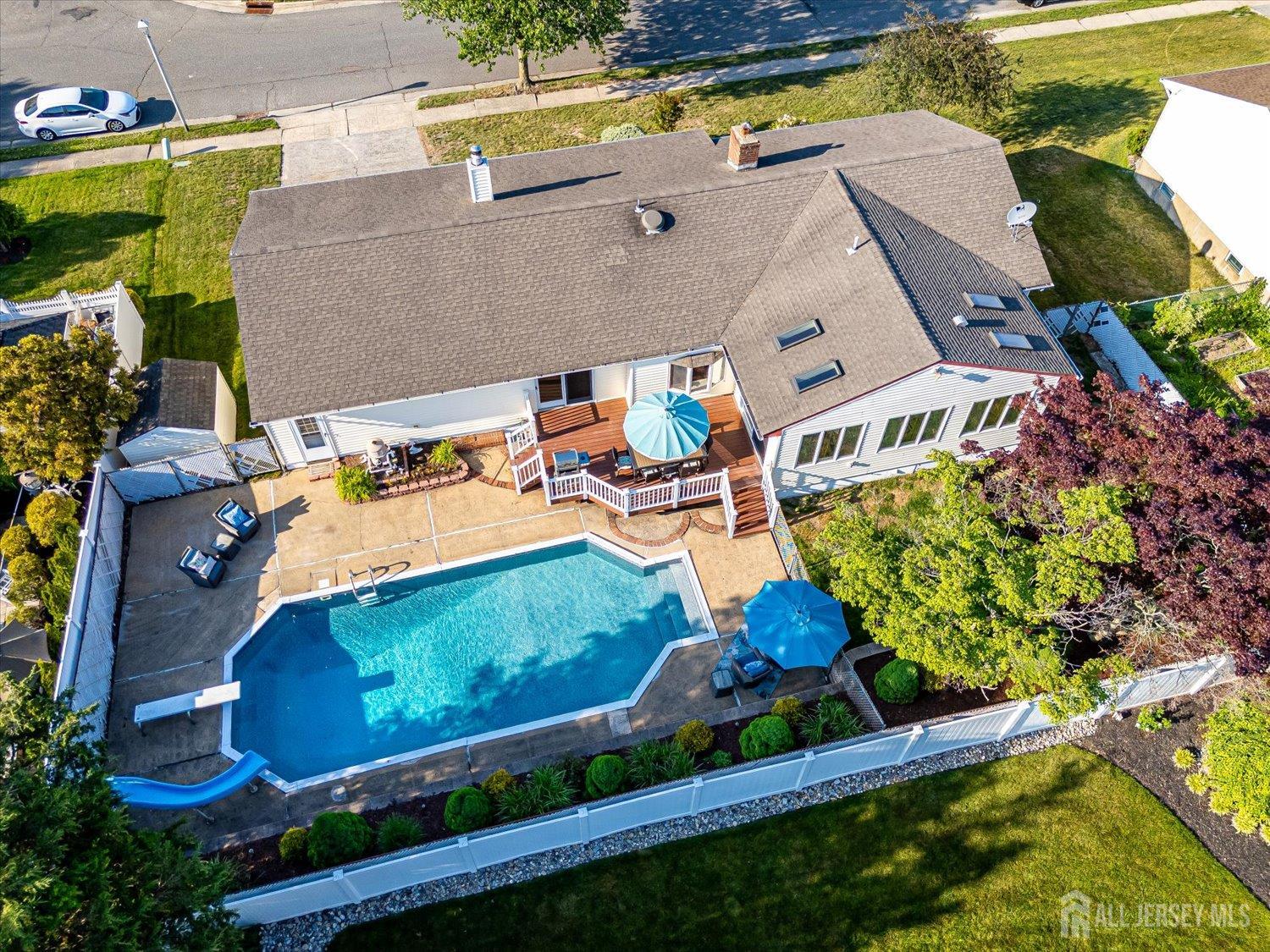 55 Kierst Street Sayreville NJ 08859