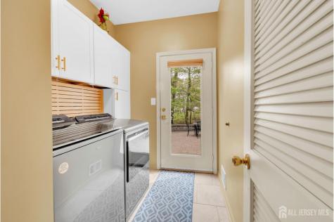 23 Yellowstone Drive Old Bridge NJ 08857