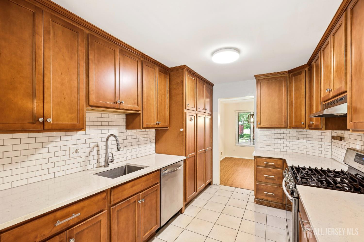 118 Kingsland Circle South Brunswick NJ 08852
