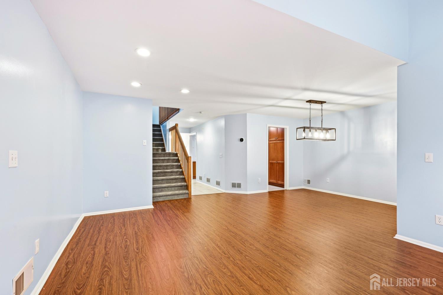 118 Kingsland Circle South Brunswick NJ 08852