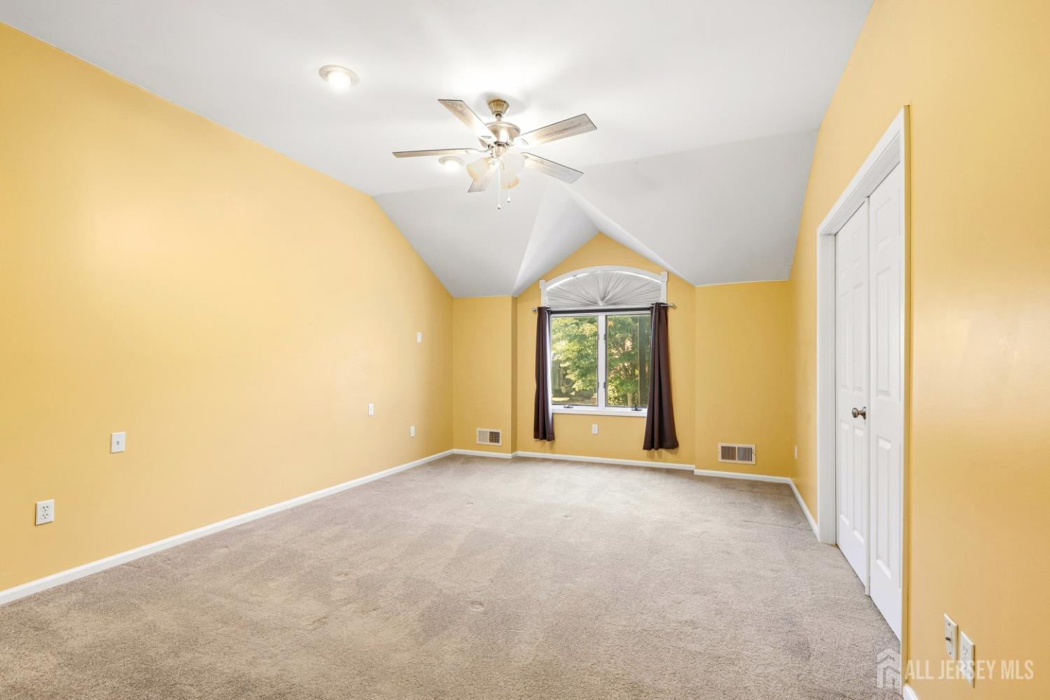 118 Kingsland Circle South Brunswick NJ 08852