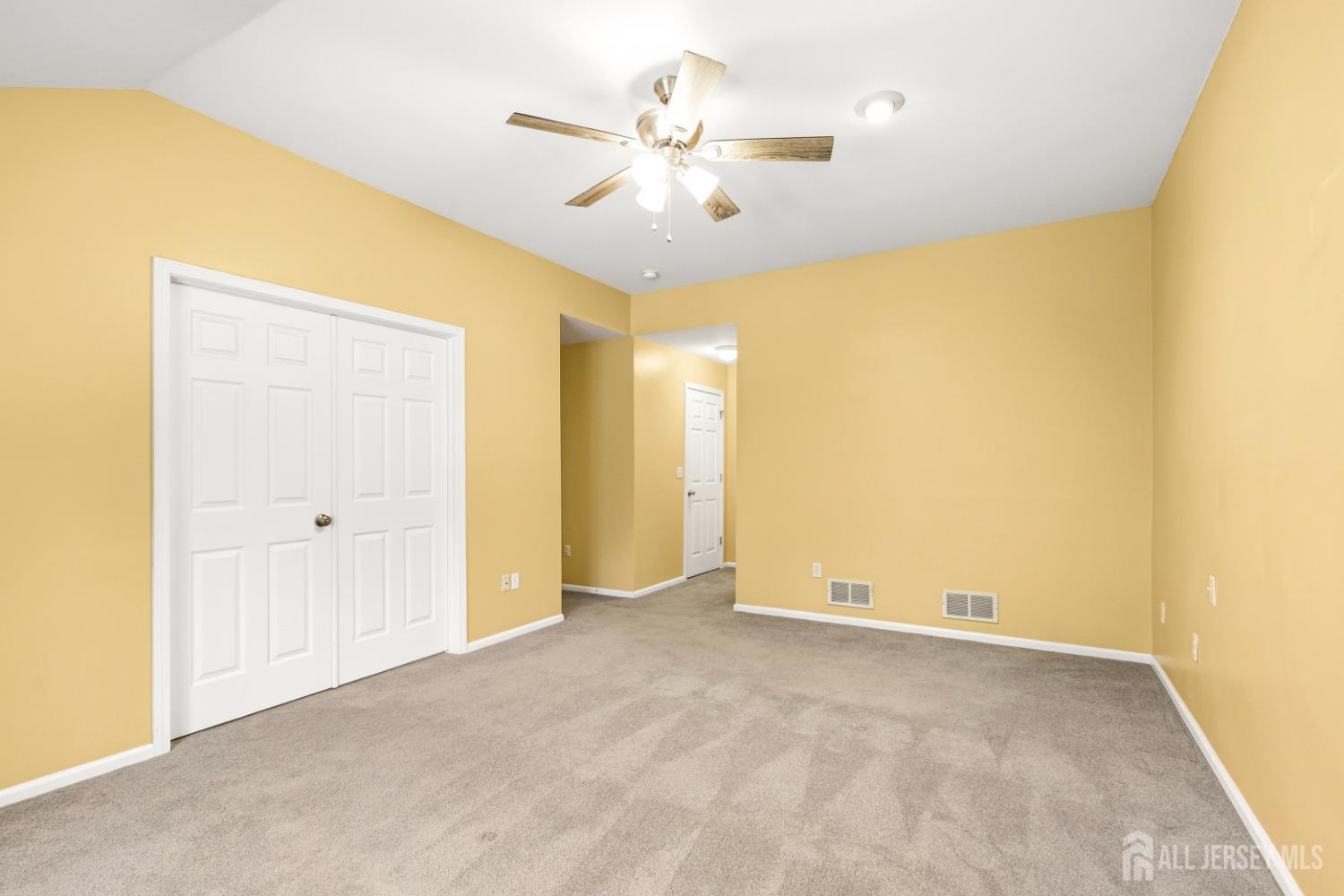 118 Kingsland Circle South Brunswick NJ 08852