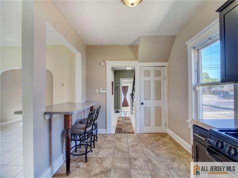 179 Hillside Avenue South River NJ 08882