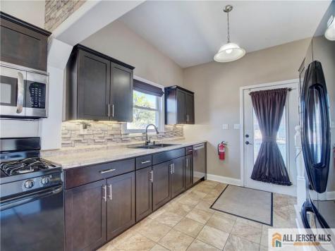 179 Hillside Avenue South River NJ 08882