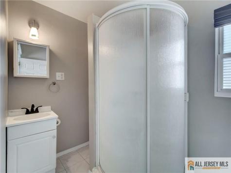 179 Hillside Avenue South River NJ 08882