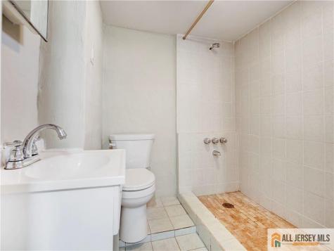 179 Hillside Avenue South River NJ 08882