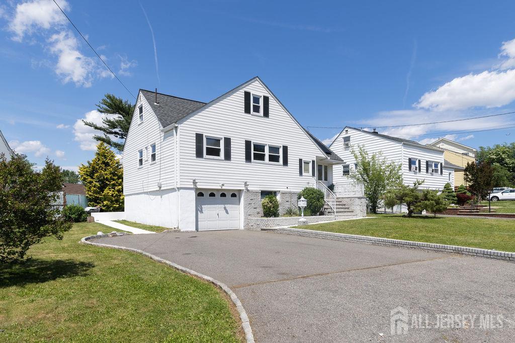 19 Jonquil Circle Fords NJ 08863