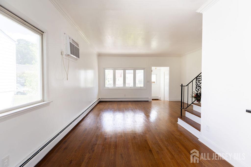 19 Jonquil Circle Fords NJ 08863