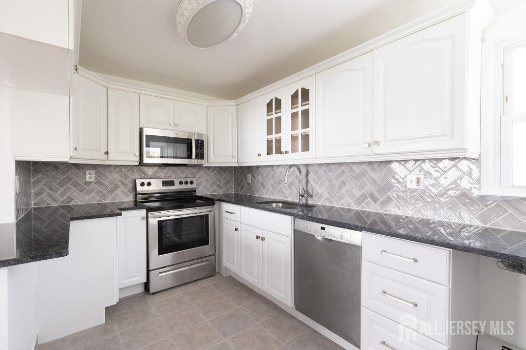 19 Jonquil Circle Fords NJ 08863
